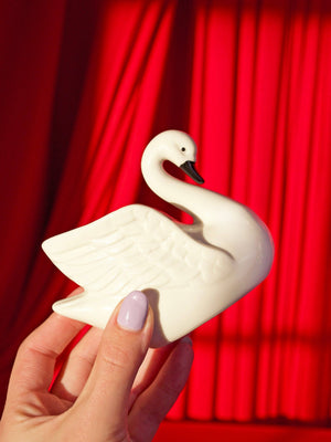 Swan Match Striker