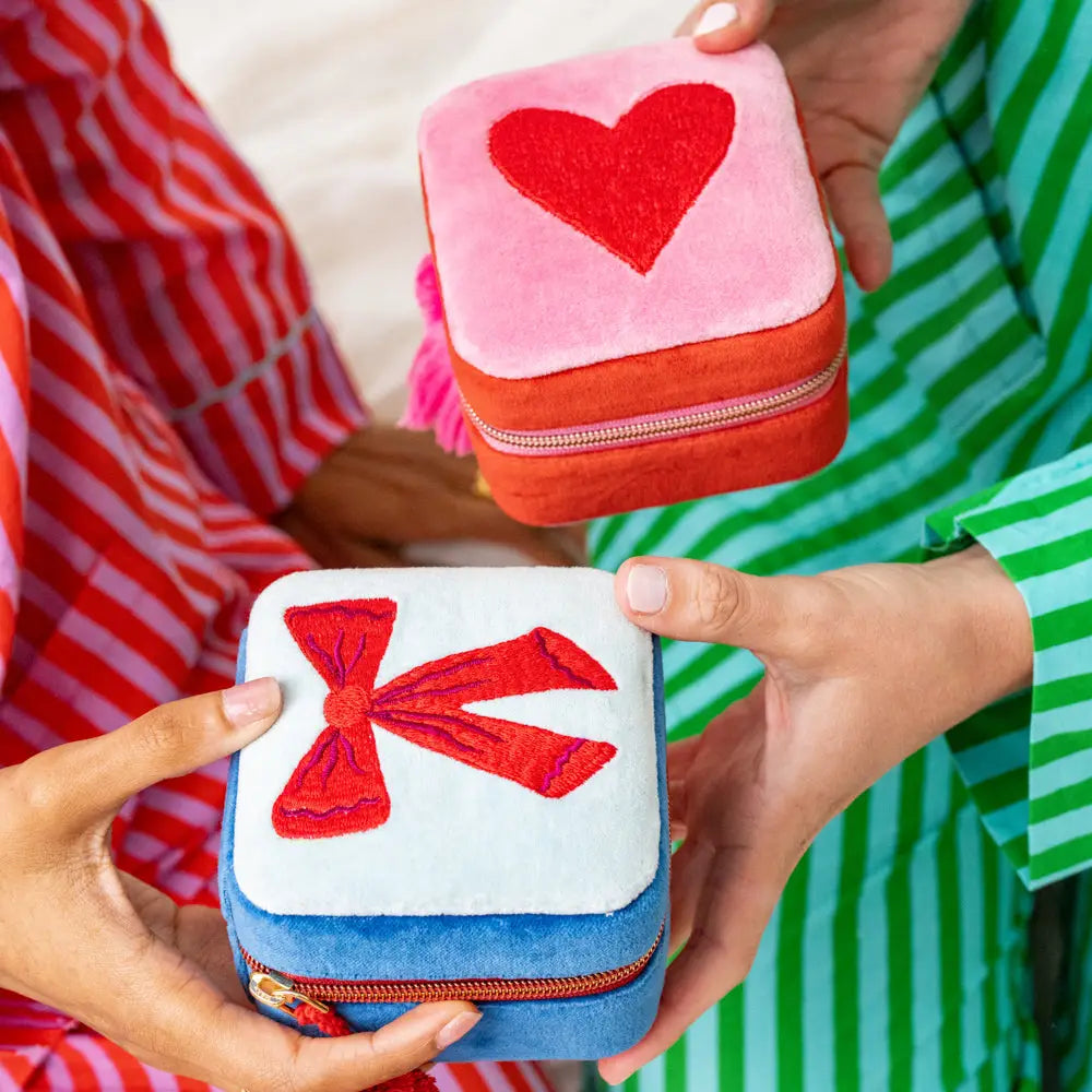 Ariel Bow Velvet Jewelry Box