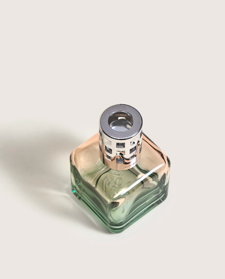 Glacon Peach-Green Gradient Lamp Gift Set with Ocean Breeze