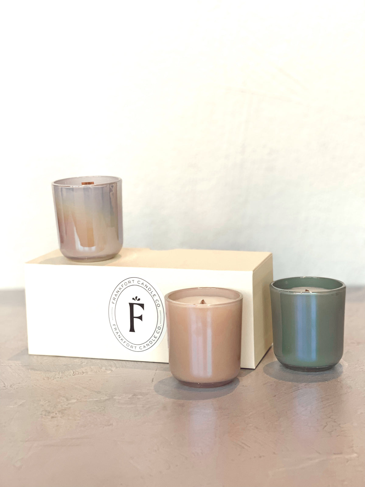 Scented Candle - Pink M – Alexander Lamont's Gift Shop